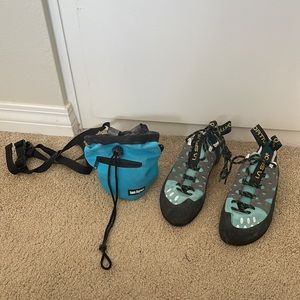 LA Sportiva Womens climbing shoes, Size 4.5